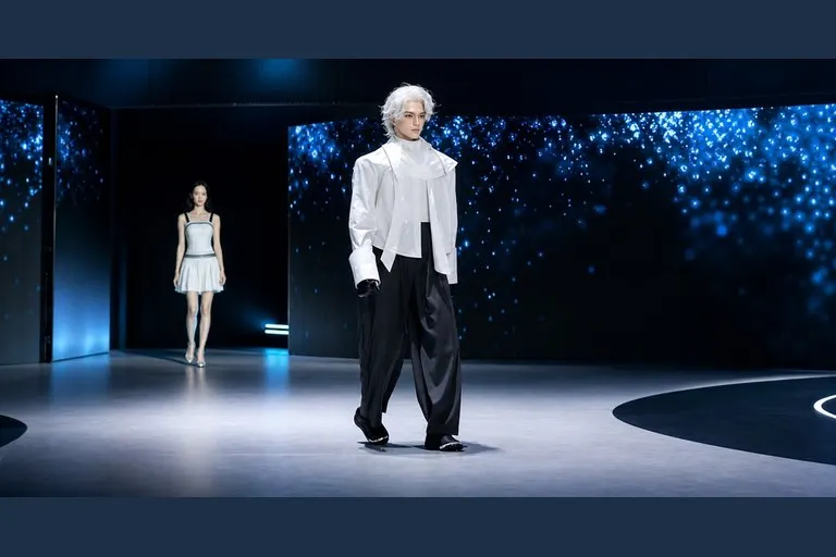 UBTECH UWORLD U1 Ultra-Bionic Humanoid Robot