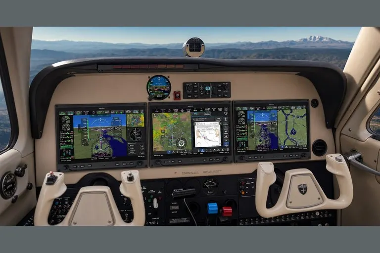 Garmin AXIS Integrated Flight Display