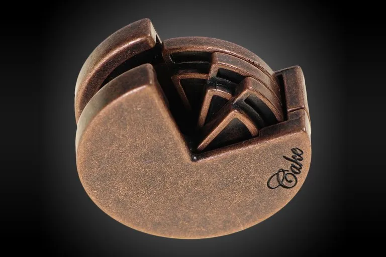 Hanayama CAKE Cast Metal Puzzle