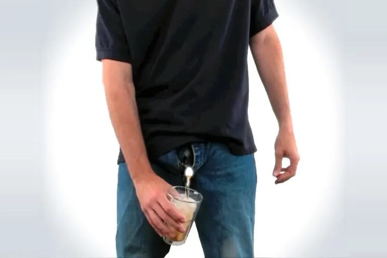 Freedom Flask Wearable Liquor Pouch