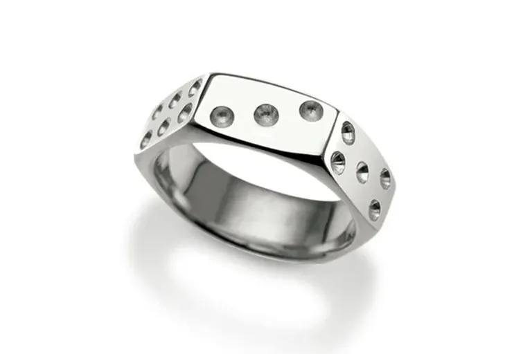 Nut Dice Ring