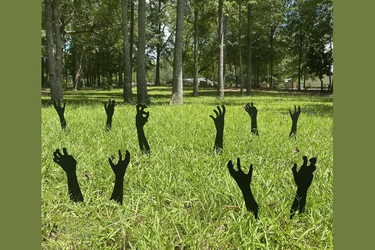Heavy-Duty Metal Zombie Kids Yard Stakes