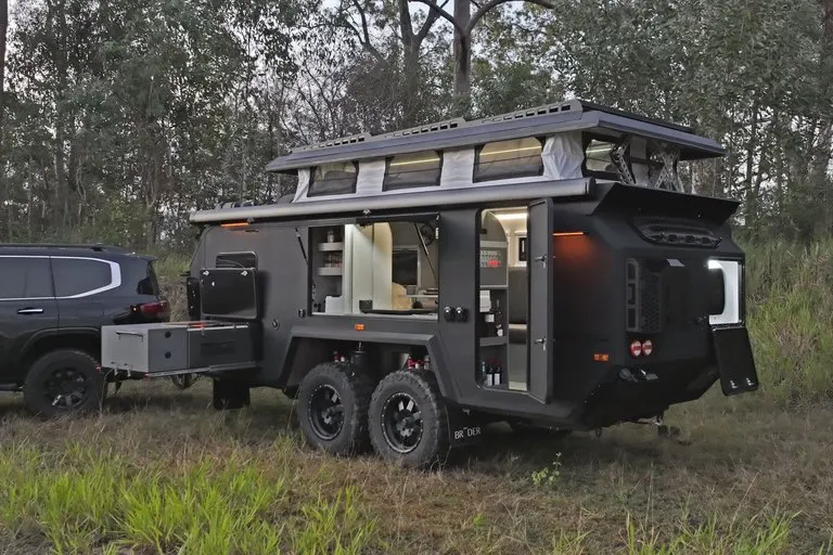 Bruder EXP-7 Extreme Off-Road Camper