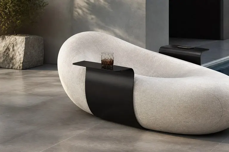 Mavimatt Fagiolo Sculptural Lounge Chair