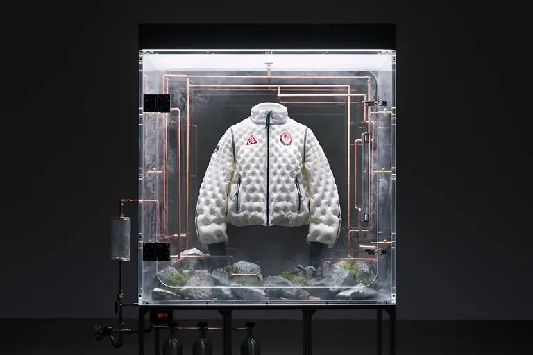 Nike Therma-FIT Air Milano Inflatable Jacket