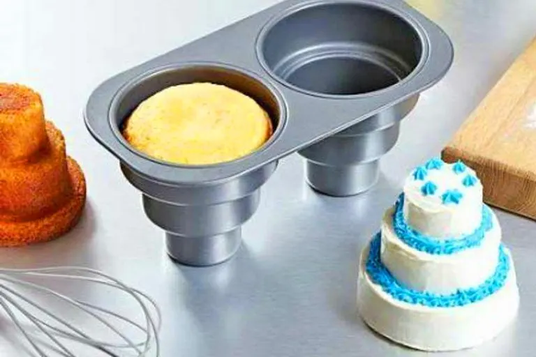 Mini Multi-Tiered Wedding Cake Baking Pan