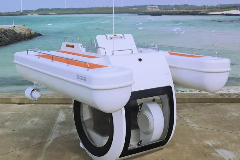 Eco Submarine Personal Boat-Submarine Hybrid