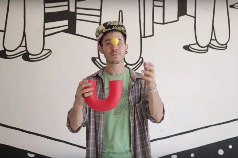 Pindaloo Loop Coordination Skill Toy