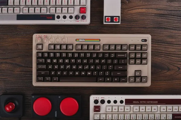 8BitDo C64 Edition Retro Mechanical Keyboard