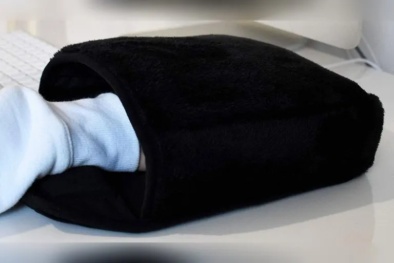 USB-Heated Mouse Pad Hand Warmer