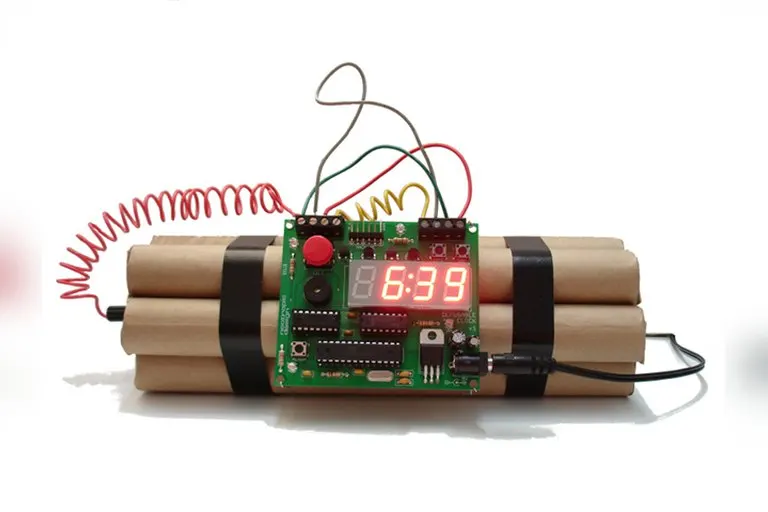 Defusable Alarm Clock