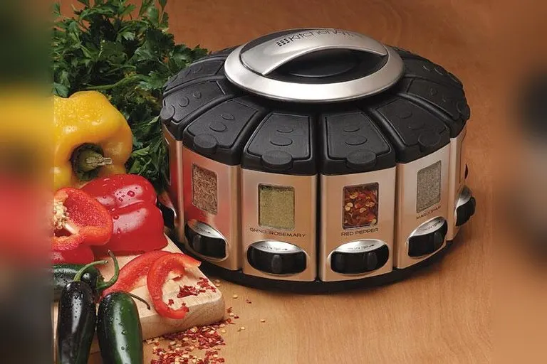 Auto-Measure Spice Carousel