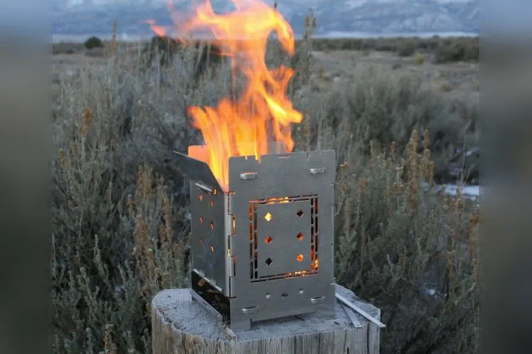 Firebox 5-Inch Folding Campfire Stove