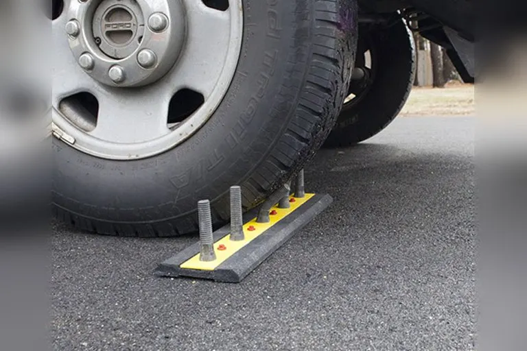 DrivewaySpike U-Turn Deterrent