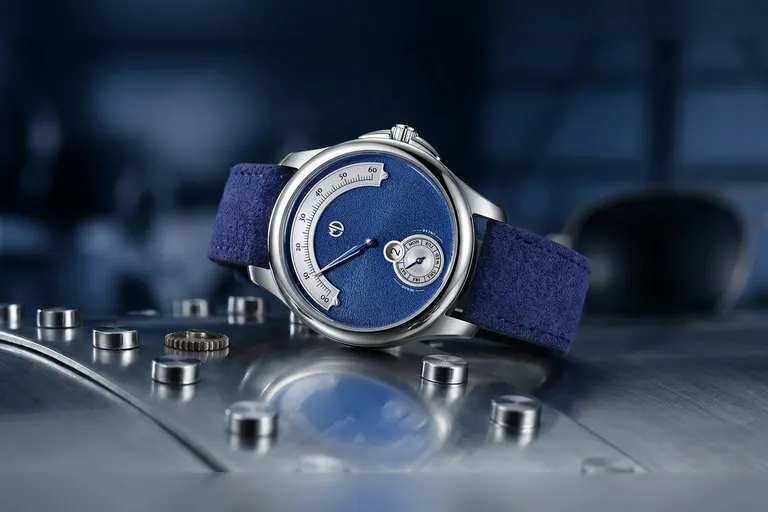 The Nuada Jump Hour Watch