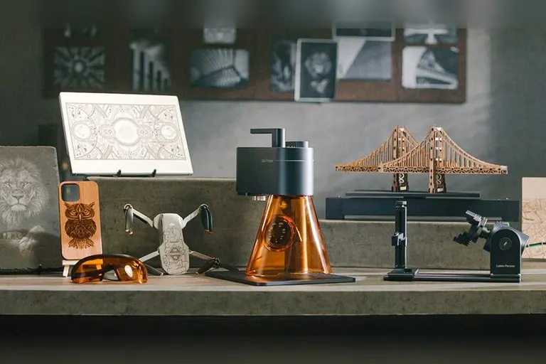 LaserPecker 4 Dual-Laser Engraver