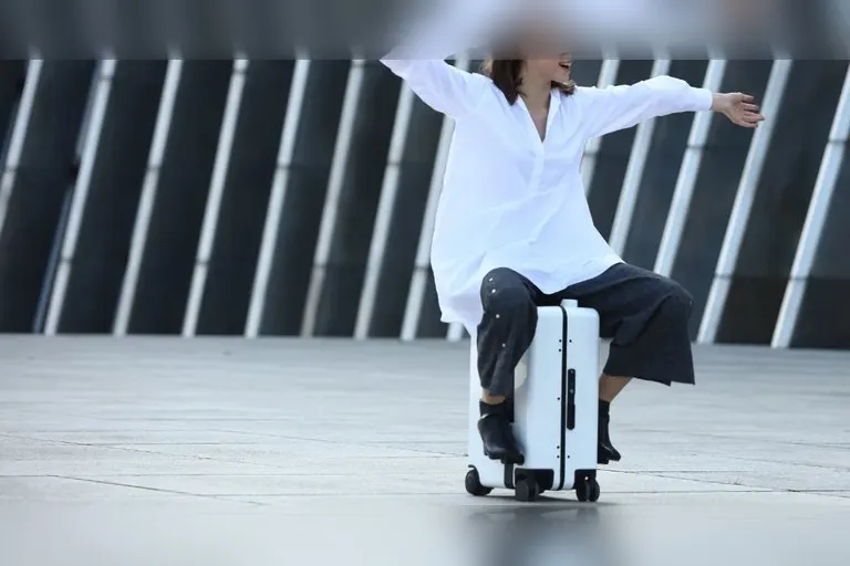 Naucrates Ride-On and Self-Follow Smart Luggage