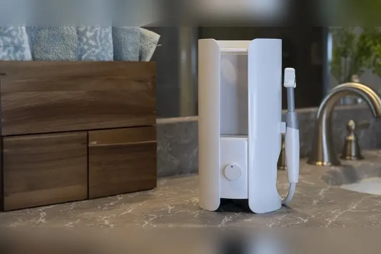 Instafloss 10-Second Water Flosser