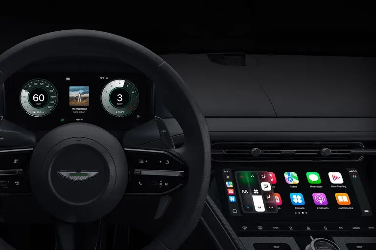 Apple CarPlay Ultra