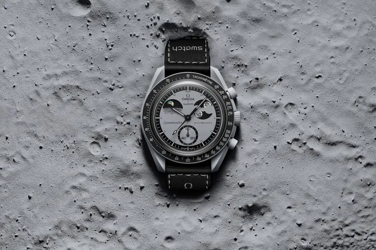 OMEGA x Swatch Mission to Earthphase MoonSwatch
