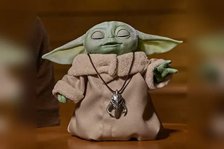 Star Wars Animatronic Baby Yoda