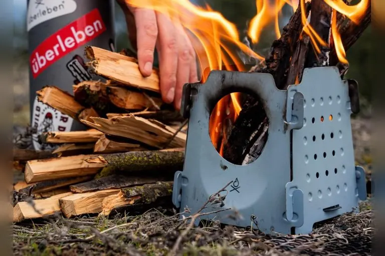 Überleben Stöker Flat-Pack Stove