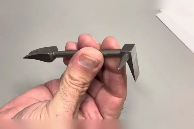 CountyComm Mini Titanium Hooligan Tool