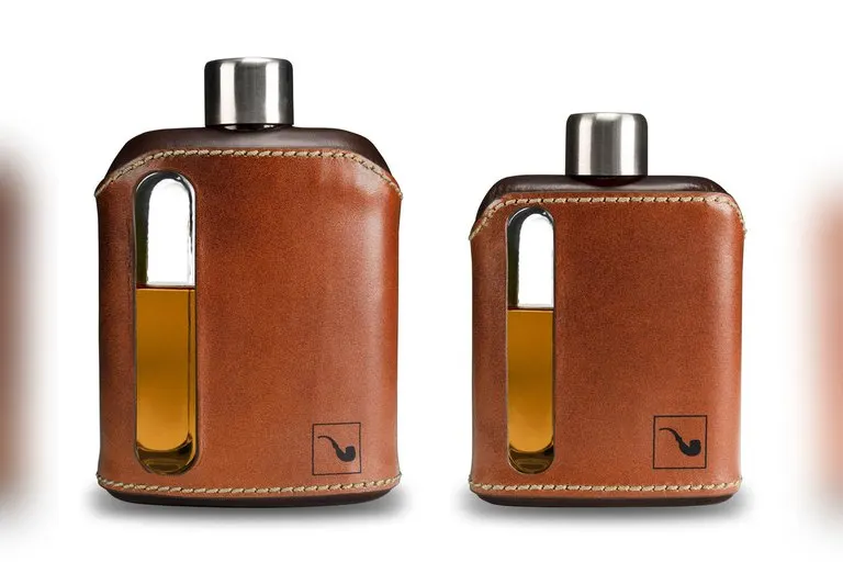 Ragproper Leather-Wrapped Glass Hip Flask Set
