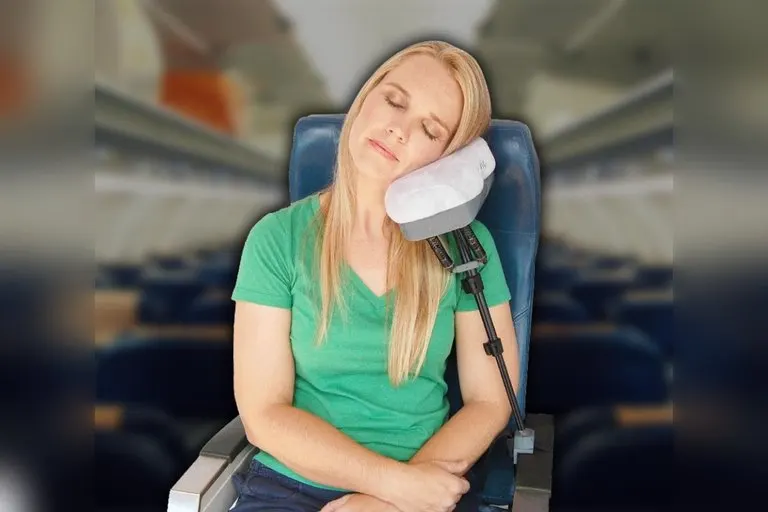 JetComfy Travel Pillow