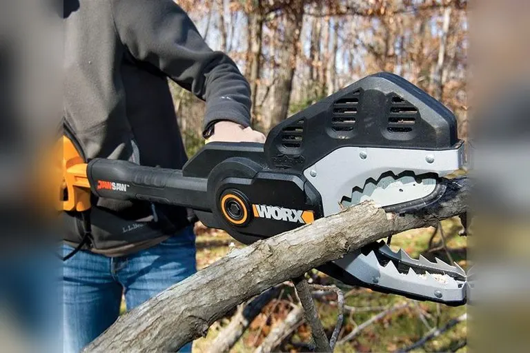 WORX JawSaw Scissor-Action Chainsaw
