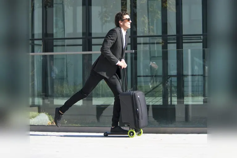 Olaf Rideable Scooter Luggage
