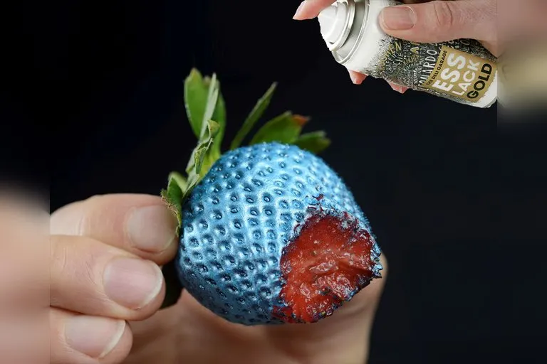 Edible Metallic Food Paint Spray